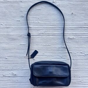 Vintage Worthington Navy Leather Crossbody Wallet Bag Organizer Purse